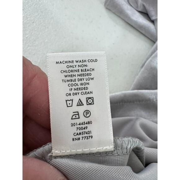 "ANN TAYLOR" Velvet Short Sleeve Blouse Keyhole Tie In Front SZ S Professional - Picture 8 of 10